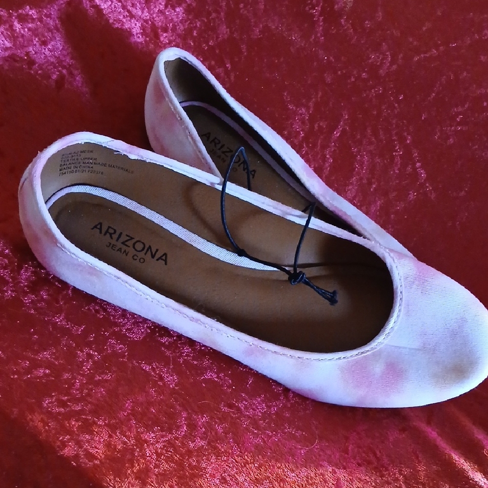 NWOT Arizona Jean Company Women's Pink Flats